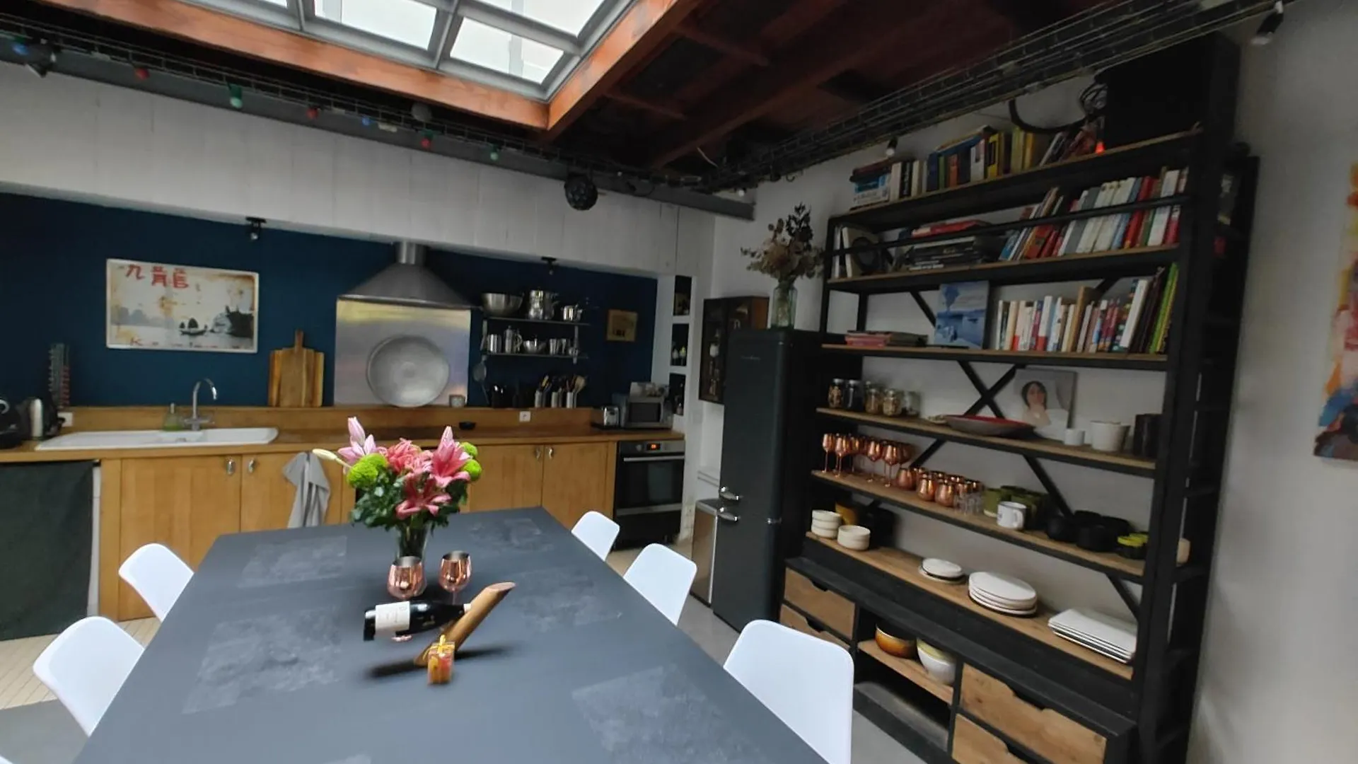 Hébergement de vacances Villa Atelier D'Artiste - Loft With Garden Center Of Paris France